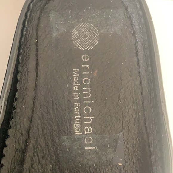 Eric Michael black patent leather perforated slip on mules in size 41 - Picture 3 of 11